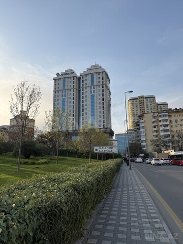 Продаётся 3-комн. новостройка 117 м², м. Низами, photo 6 from 13