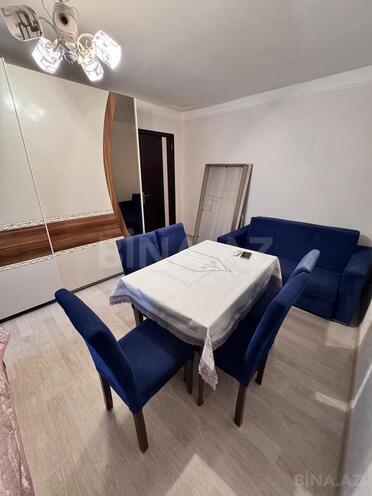 Продаётся 1-комн. вторичка 30 м², м. Кара Караев, photo 1 from 10