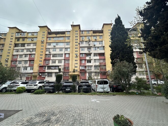 Satılır 4 otaqlı köhnə tikili 110 m², Xalqlar Dostluğu m., photo 1 from 29