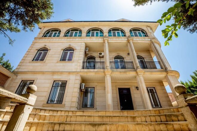 Satılır 6 otaqlı həyət evi/bağ evi 404 m², Badamdar q., photo 1 from 28