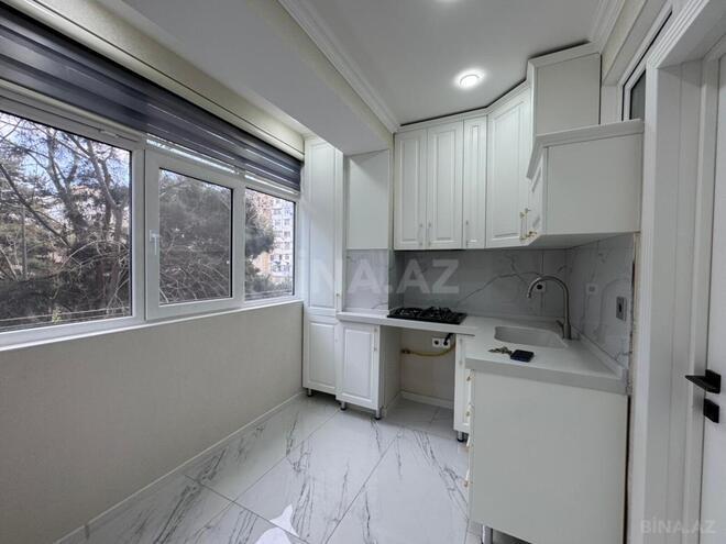 Продаётся 3-комн. вторичка 60 м², м. Ахмедлы, photo 1 from 10