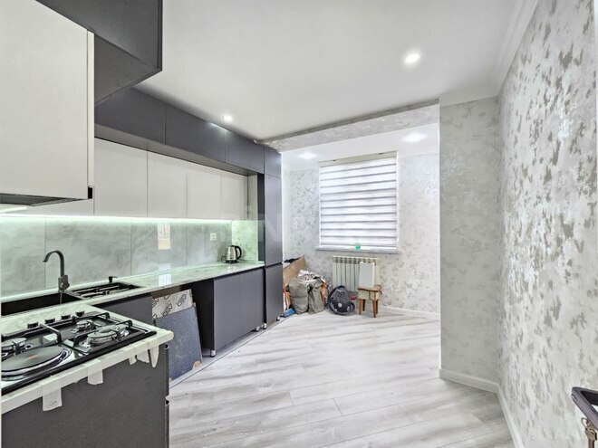 Продаётся 2-комн. вторичка 65 м², photo 3 from 18