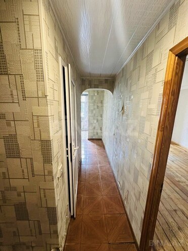 Satılır 2 otaqlı köhnə tikili 60 m², İnşaatçılar m., photo 8 from 16