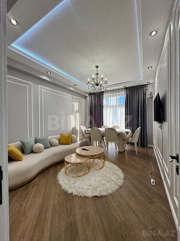 Продаётся 2-комн. новостройка 60 м², м. Гянджлик, photo 1 from 10