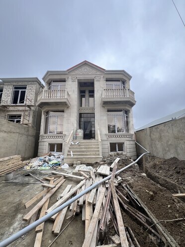 Satılır 6 otaqlı həyət evi/bağ evi 280 m², Qaraçuxur q., photo 1 from 9