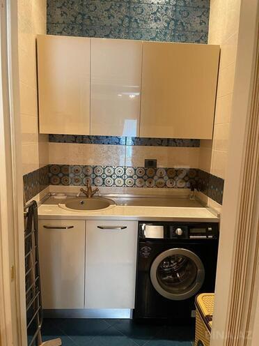 Satılır 4 otaqlı yeni tikili 244 m², 28 May m., photo 13 from 17