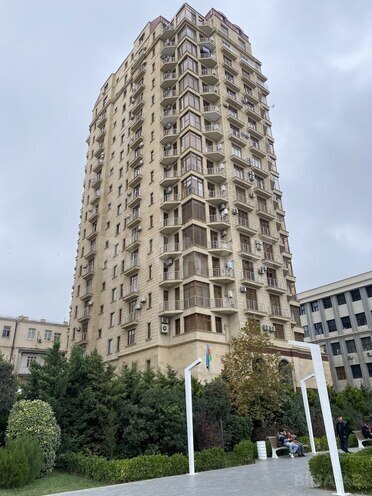 Satılır 4 otaqlı yeni tikili 210 m², 28 May m., photo 27 from 31
