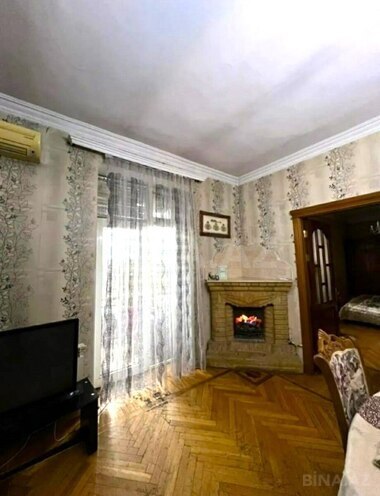 Продаётся 3-комн. вторичка 80 м², м. Элмляр Академиясы, photo 1 from 15