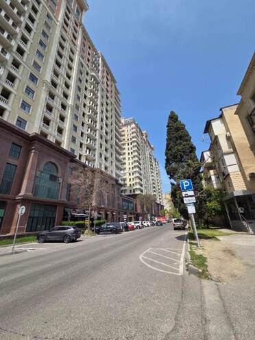 Продаётся 4-комн. новостройка 165 м², м. Элмляр Академиясы, photo 1 from 14