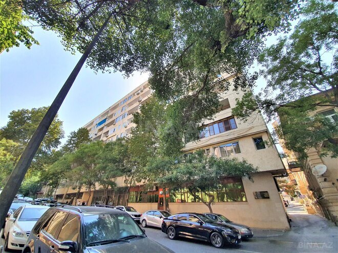 İcarəyə verilir 3 otaqlı köhnə tikili 100 m², İçəri Şəhər m., photo 1 from 32