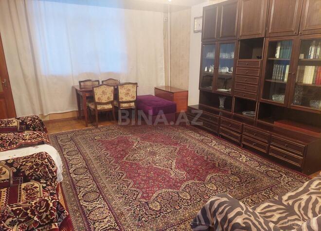 Продаётся 2-комн. вторичка 40 м², м. Нариман Нариманов, photo 1 from 7