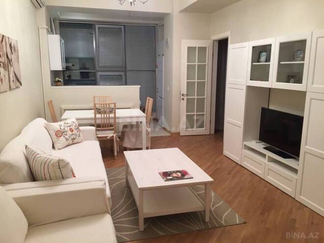 Сдаётся 2-комн. новостройка 70 м², м. 8 ноября, photo 1 from 11