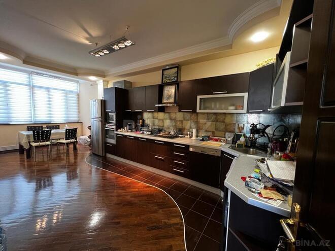 Сдаётся 3-комн. новостройка 120 м², м. Низами, photo 7 from 14