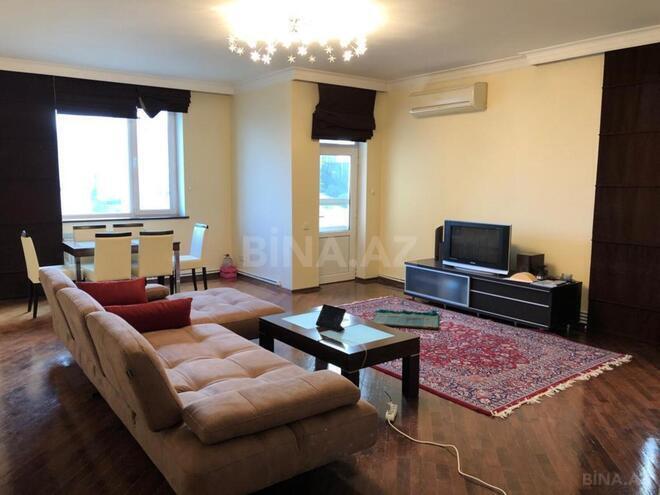 Сдаётся 3-комн. новостройка 120 м², м. Низами, photo 3 from 14