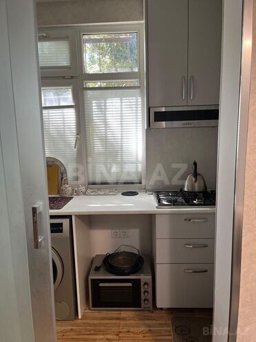 Satılır 2 otaqlı köhnə tikili 45 m², İnşaatçılar m., photo 7 from 12