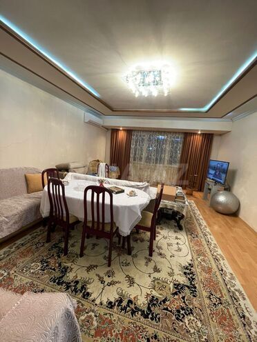 Satılır 3 otaqlı köhnə tikili 100 m², Elmlər Akademiyası m., photo 1 from 20