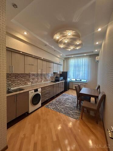 İcarəyə verilir 3 otaqlı yeni tikili 116 m², İnşaatçılar m., photo 3 from 16