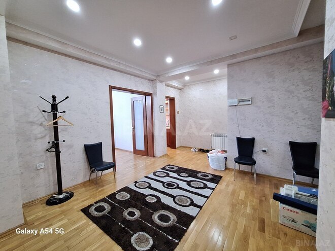 Сдаётся 3-комн. новостройка 140 м², м. Низами, photo 12 from 18