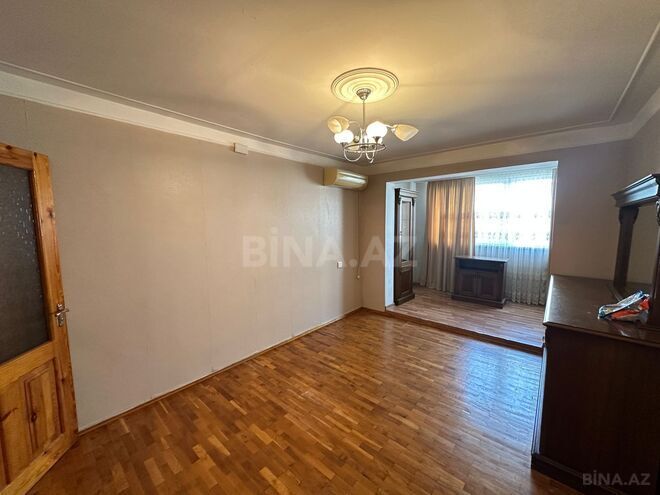Satılır 2 otaqlı köhnə tikili 55 m², Xalqlar Dostluğu m., photo 1 from 13