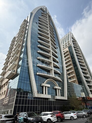 Сдаётся 4-комн. офис 114 м², м. Ичеришехер, photo 1 from 18