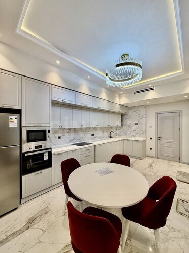 Сдаётся 2-комн. новостройка 110 м², м. Элмляр Академиясы, photo 11 from 19