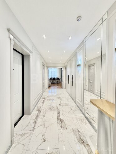 Сдаётся 2-комн. новостройка 110 м², м. Элмляр Академиясы, photo 1 from 19