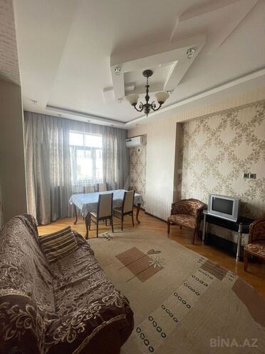 İcarəyə verilir 2 otaqlı köhnə tikili 65 m², Azadlıq Prospekti m., photo 1 from 17