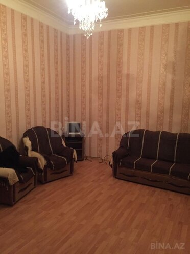 Сдаётся 2-комн. вторичка 70 м², м. Ичеришехер, photo 3 from 8