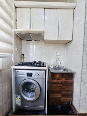 Satılır 2 otaqlı köhnə tikili 40 m², İnşaatçılar m., photo 13 from 15