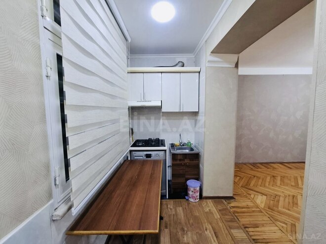 Satılır 2 otaqlı köhnə tikili 40 m², İnşaatçılar m., photo 10 from 15