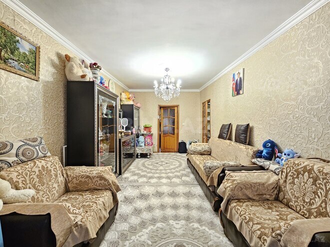 Satılır 3 otaqlı köhnə tikili 80 m², İnşaatçılar m., photo 1 from 20