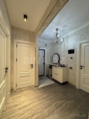 Продаётся 3-комн. вторичка 75 м², м. Ази Асланов, photo 3 from 20