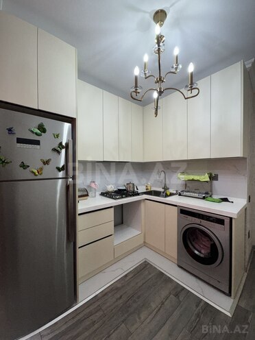 Продаётся 3-комн. вторичка 75 м², м. Ази Асланов, photo 16 from 20