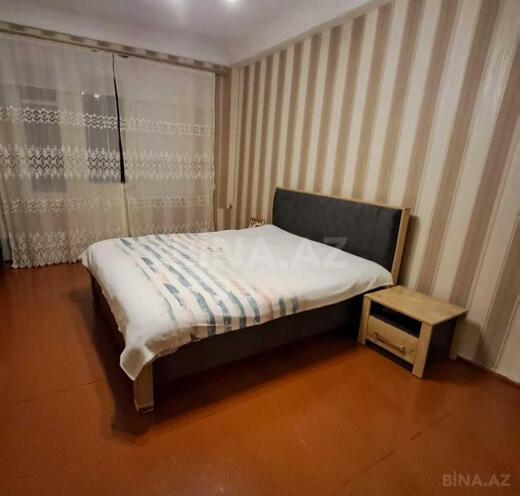 Продаётся 1-комн. вторичка 25 м², м. Кара Караев, photo 1 from 9