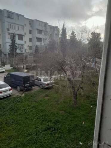 Продаётся 1-комн. вторичка 38 м², м. Нефтчиляр, photo 1 from 13