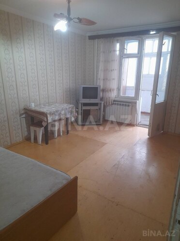 Продаётся 1-комн. вторичка 38 м², м. Нефтчиляр, photo 4 from 13