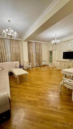 İcarəyə verilir 3 otaqlı yeni tikili 130 m², Ağ şəhər q., photo 1 from 26