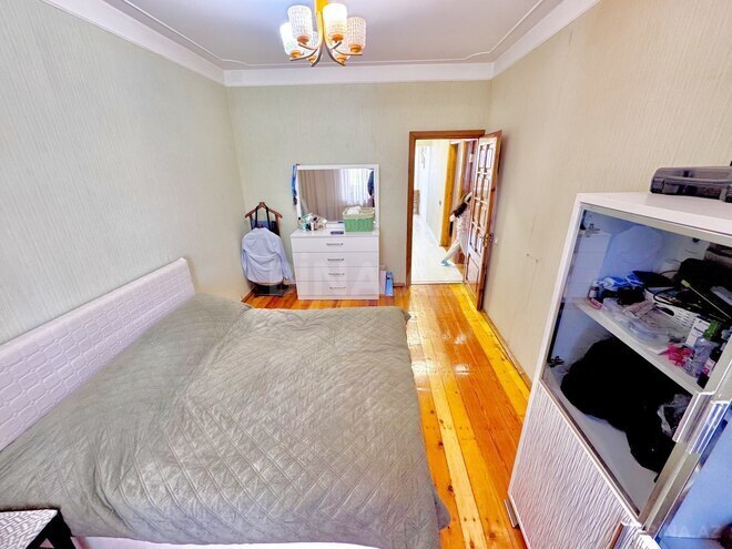 Satılır 3 otaqlı köhnə tikili 85 m², Qara Qarayev m., photo 21 from 24