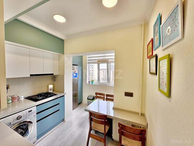 Satılır 3 otaqlı köhnə tikili 85 m², Qara Qarayev m., photo 6 from 24