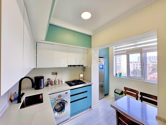 Satılır 3 otaqlı köhnə tikili 85 m², Qara Qarayev m., photo 1 from 24