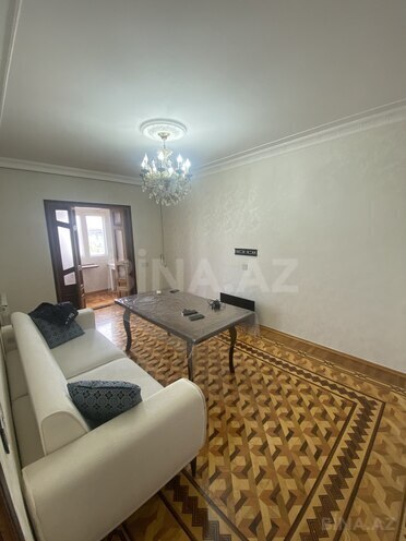 İcarəyə verilir 2 otaqlı köhnə tikili 70 m², Azadlıq Prospekti m., photo 1 from 21