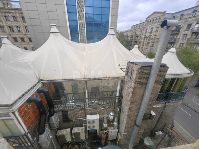 Satılır 3 otaqlı köhnə tikili 96.8 m², Sahil m., photo 8 from 30