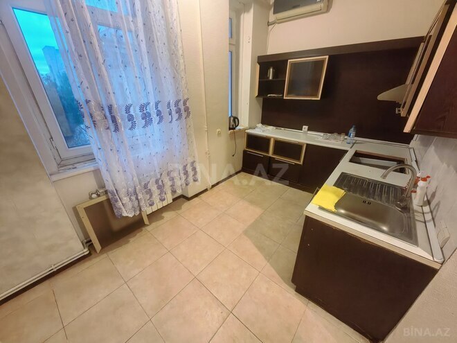 Satılır 3 otaqlı köhnə tikili 96.8 m², Sahil m., photo 19 from 30