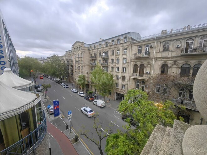 Satılır 3 otaqlı köhnə tikili 96.8 m², Sahil m., photo 10 from 30