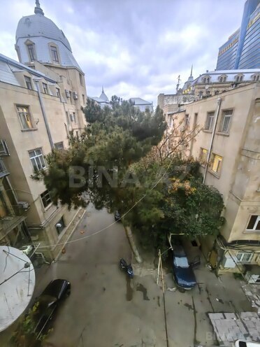 Satılır 3 otaqlı köhnə tikili 96.8 m², Sahil m., photo 27 from 30