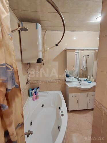 Продаётся 4-комн. вторичка 80 м², м. Ази Асланов, photo 27 from 32