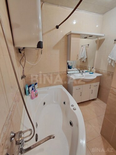 Продаётся 4-комн. вторичка 80 м², м. Ази Асланов, photo 30 from 32