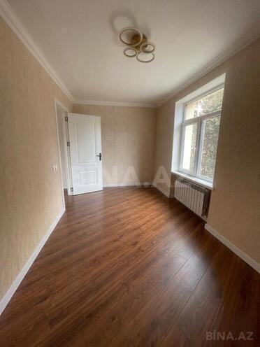 Satılır 2 otaqlı köhnə tikili 50 m², Qara Qarayev m., photo 4 from 13
