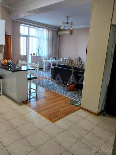 Продаётся 3-комн. новостройка 75 м², м. Кара Караев, photo 4 from 22