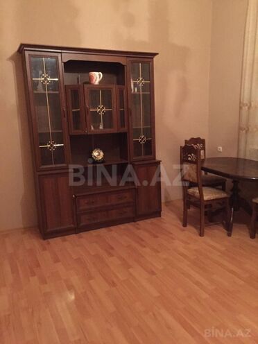 Сдаётся 2-комн. вторичка 70 м², м. Ичеришехер, photo 3 from 10